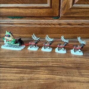 Dept 56 Festive Reindeer Sleigh Set RETIRED